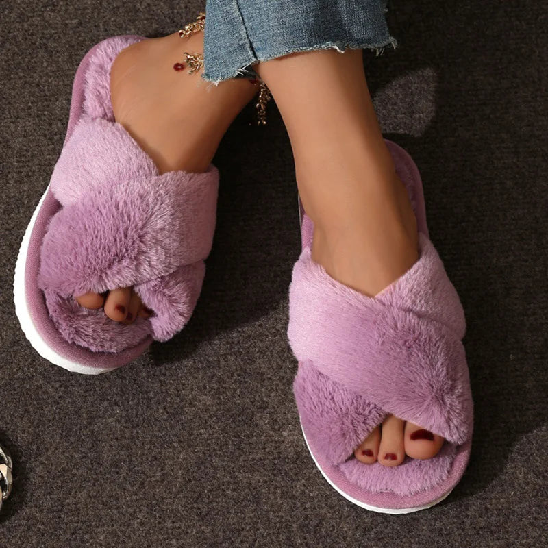 Pantufas femininas de pele com tiras cruzadas, leves e quentes, de pelúcia, para ambientes internos, com salto baixo e pele sintética, tamanho grande 43