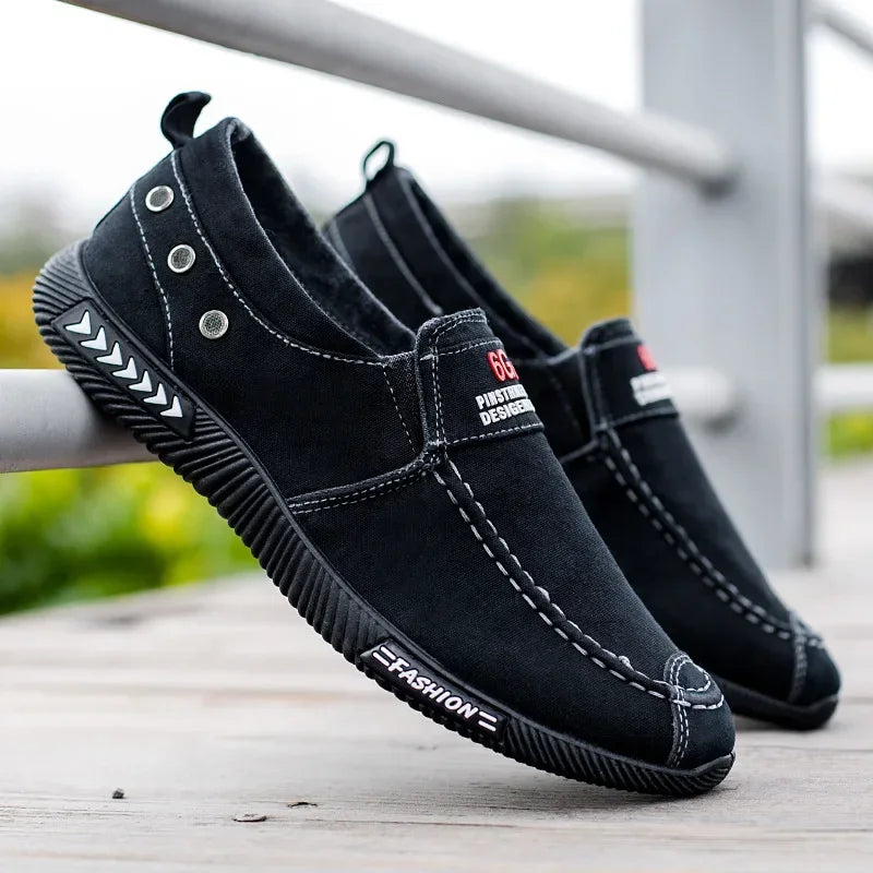 Tênis de lona masculino jeans sem cadarço para o verão de 2025, novo mocassim para dirigir ao ar livre, calçados mocassins vintage da moda para homens